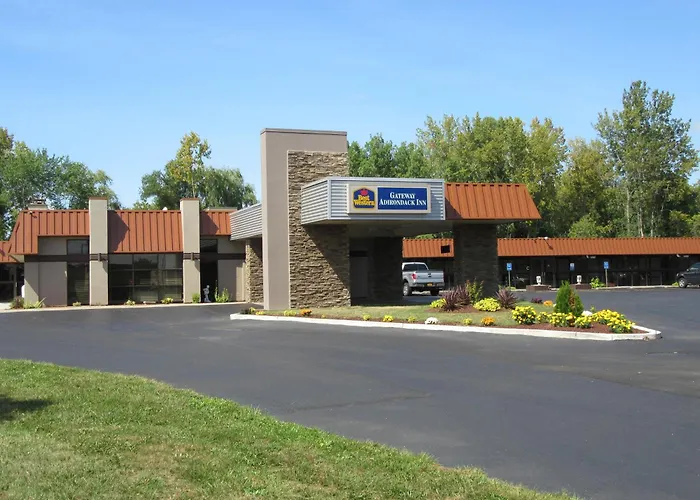 Cheap hotel: Best Western Gateway Adirondack Inn