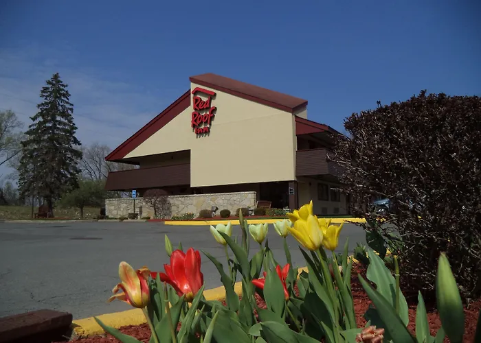 Red Roof Inn Utica